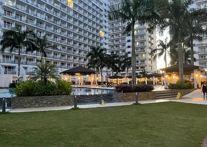 Staycation Shell Residences *